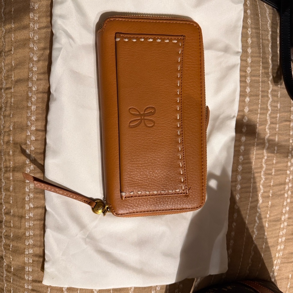 HOBO Tan Leather Wristlet